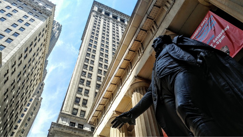 Statue, George Washington, Federal Hall, New York.