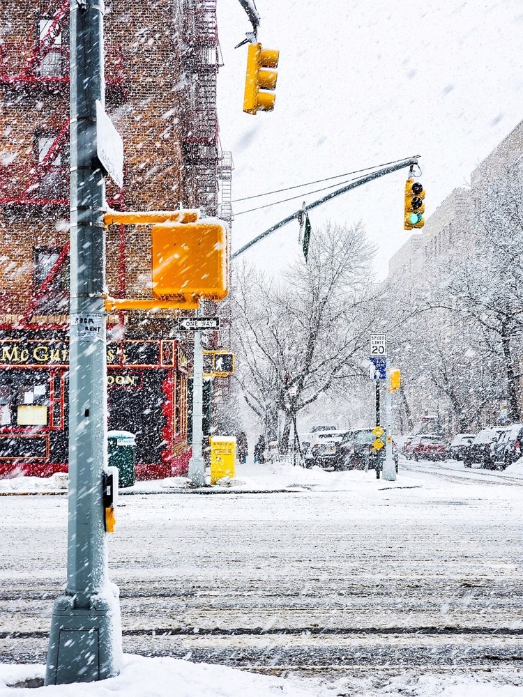 Snowing in Winter in New York.